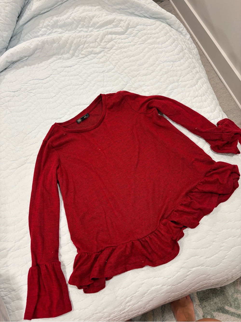 DC Women's Red Ruffle-Hem Sweater
